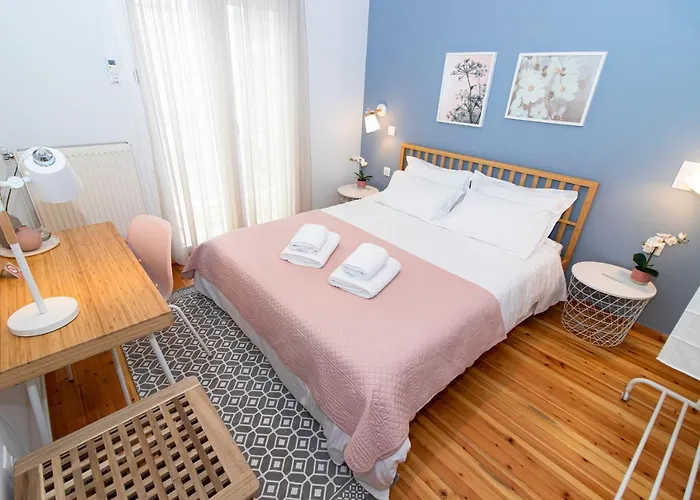 Apartament Large, Sunny, Modern Fully Renovated, Next To Agia Sofia Salonic