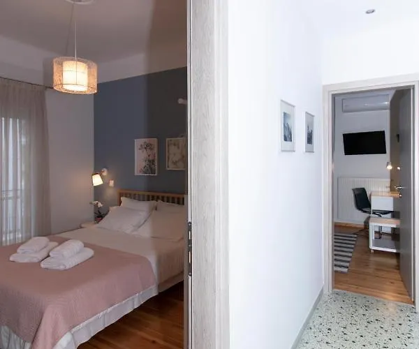 Large, Sunny, Modern Fully Renovated, Next To Agia Sofia Apartament *
