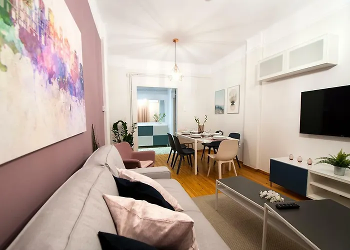 Large, Sunny, Modern Fully Renovated, Next To Agia Sofia Apartament