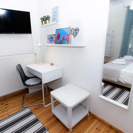 Large, Sunny, Modern Fully Renovated, Next To Agia Sofia * Thessaloniki