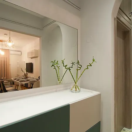 Apartment Large, Sunny, Modern Fully Renovated, Next To Agia Sofia *