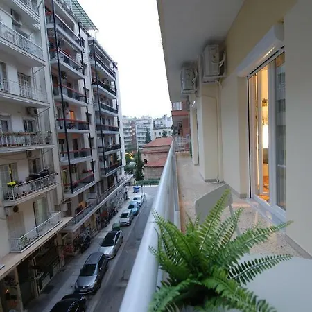 Apartment Large, Sunny, Modern Fully Renovated, Next To Agia Sofia *