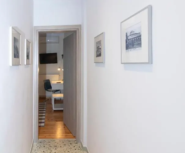 Large, Sunny, Modern Fully Renovated, Next To Agia Sofia *