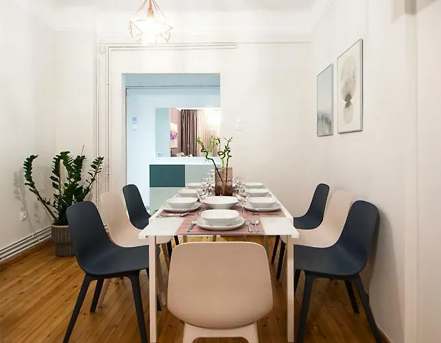 Large, Sunny, Modern Fully Renovated, Next To Agia Sofia