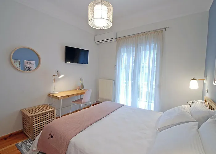 Large, Sunny, Modern Fully Renovated, Next To Agia Sofia Thessaloníki