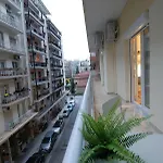 아파트 Large, Sunny, Modern Fully Renovated, Next To Agia Sofia *