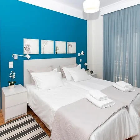 Large, Sunny, Modern Fully Renovated, Next To Agia Sofia Apartament *